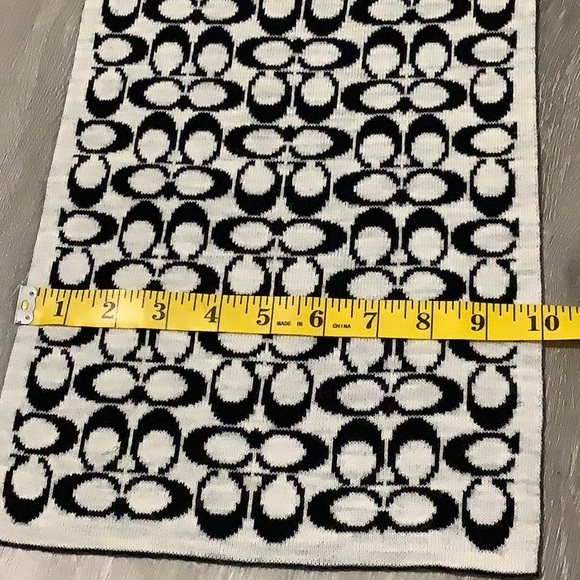 Coach reversible knit merino wool blend scarf - Picture 5 of 6